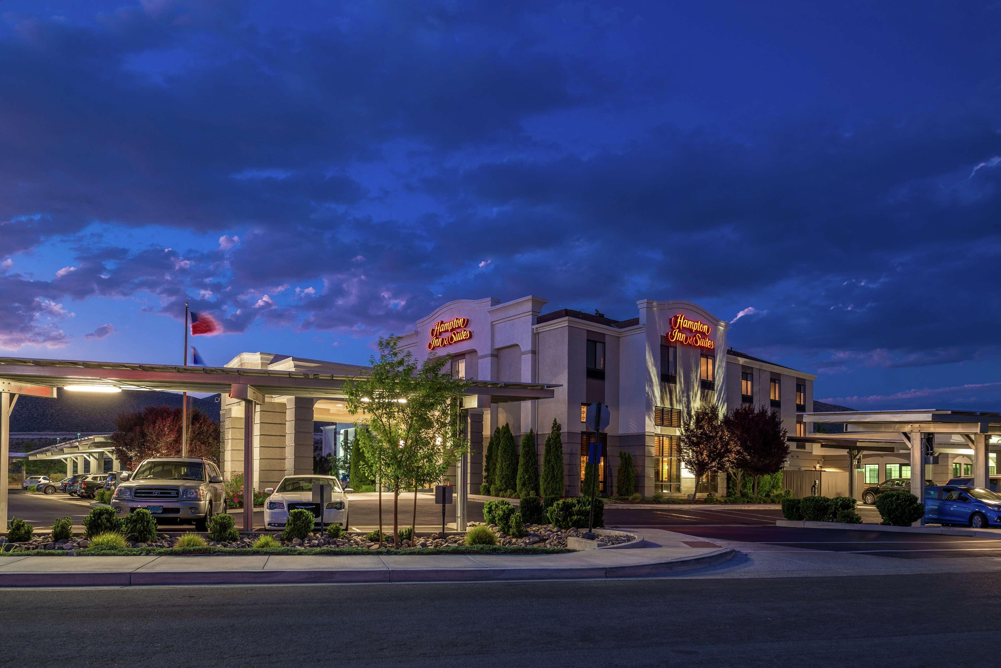 Hampton Inn & Suites Carson City Exterior photo